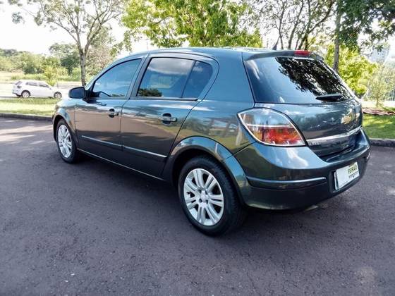 CHEVROLET VECTRA 2.0 MPFI GT HATCH 8V FLEX 4P AUTOMÁTICO